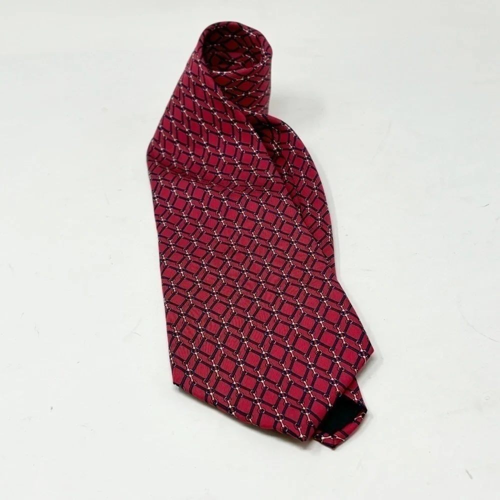 Vintage SAKS FIFTH AVENUE Men’s Red Blue Horse Bit Pattern 100% Silk Tie USA